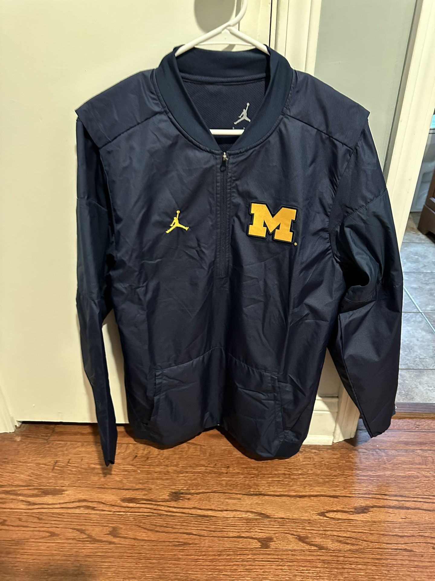 University Of Michigan Windbreaker 3/4ths