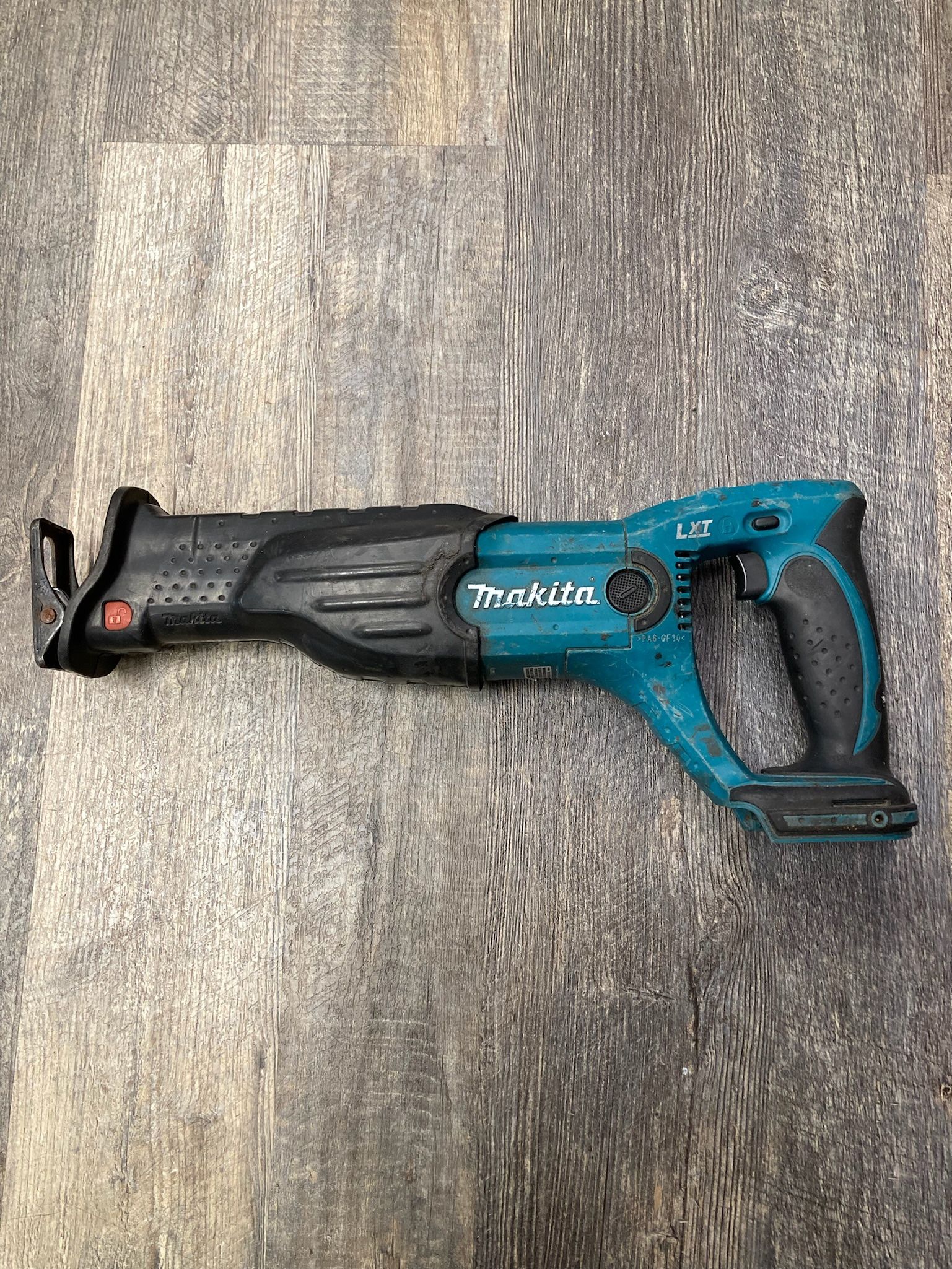 Makita BJR182 18V LXT Reciprocating Saw