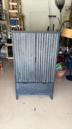 Armoire/Cabinet