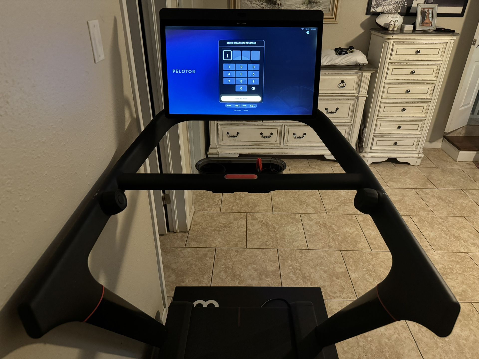 Peloton Treadmill (TR02), Very Good Condition 