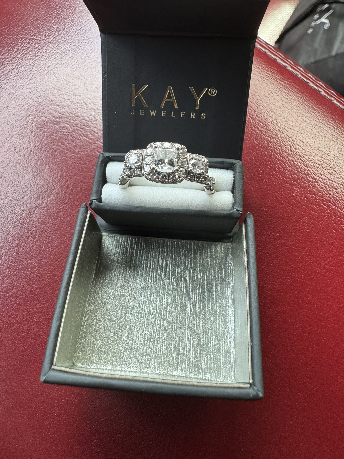 THE LEO Legacy Lab-Grown Diamond Princess & Round-Cut Three-Stone Engagement Ring 1 ct tw 14K White Gold