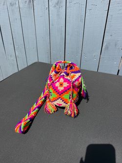 Mini Colombian Wayuu Mochila Bucket Bag with Strap