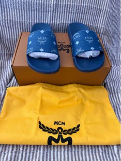 MCM slides logo blue rubber