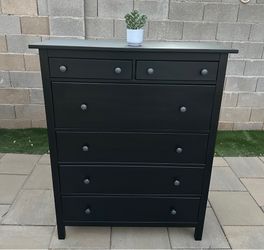 Black IKEA Hemnes 6 drawer dresser