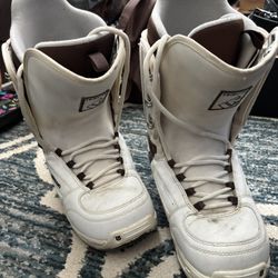 Men’s Snowboard Boots and Bindings