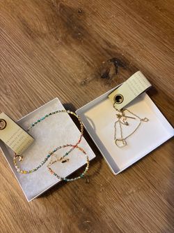 Anthropology accessory