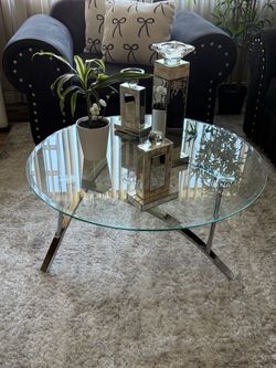 3 piece Round Glass Coffee Table with Chrome Legs