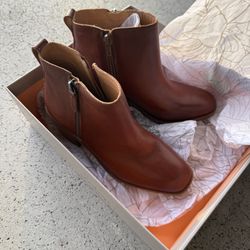 Cognac Boots new 