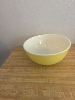 4 Quart Pyrex Bowl
