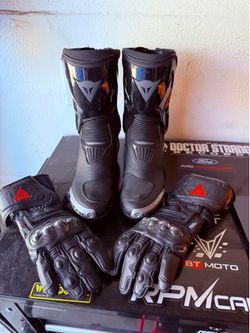 Dainese boots and gloves set