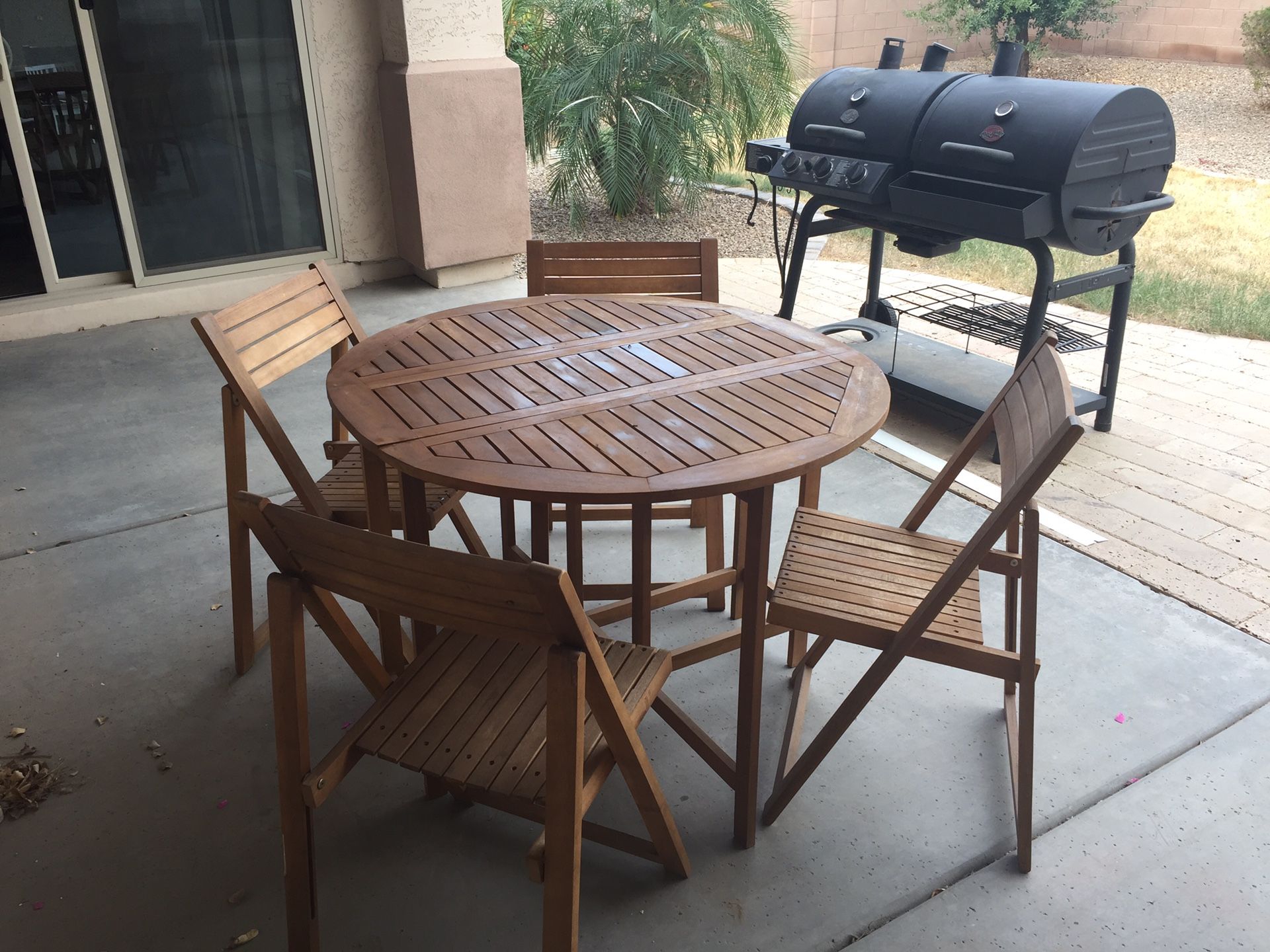 Outdoor furniture set