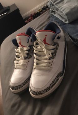 Size 8.5 good condition just slight creases willing to trade for size 7-8.5