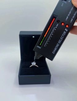 VVS1 moissanite engagement ring
