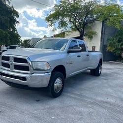 Dodge RAM 3500 Dually 
