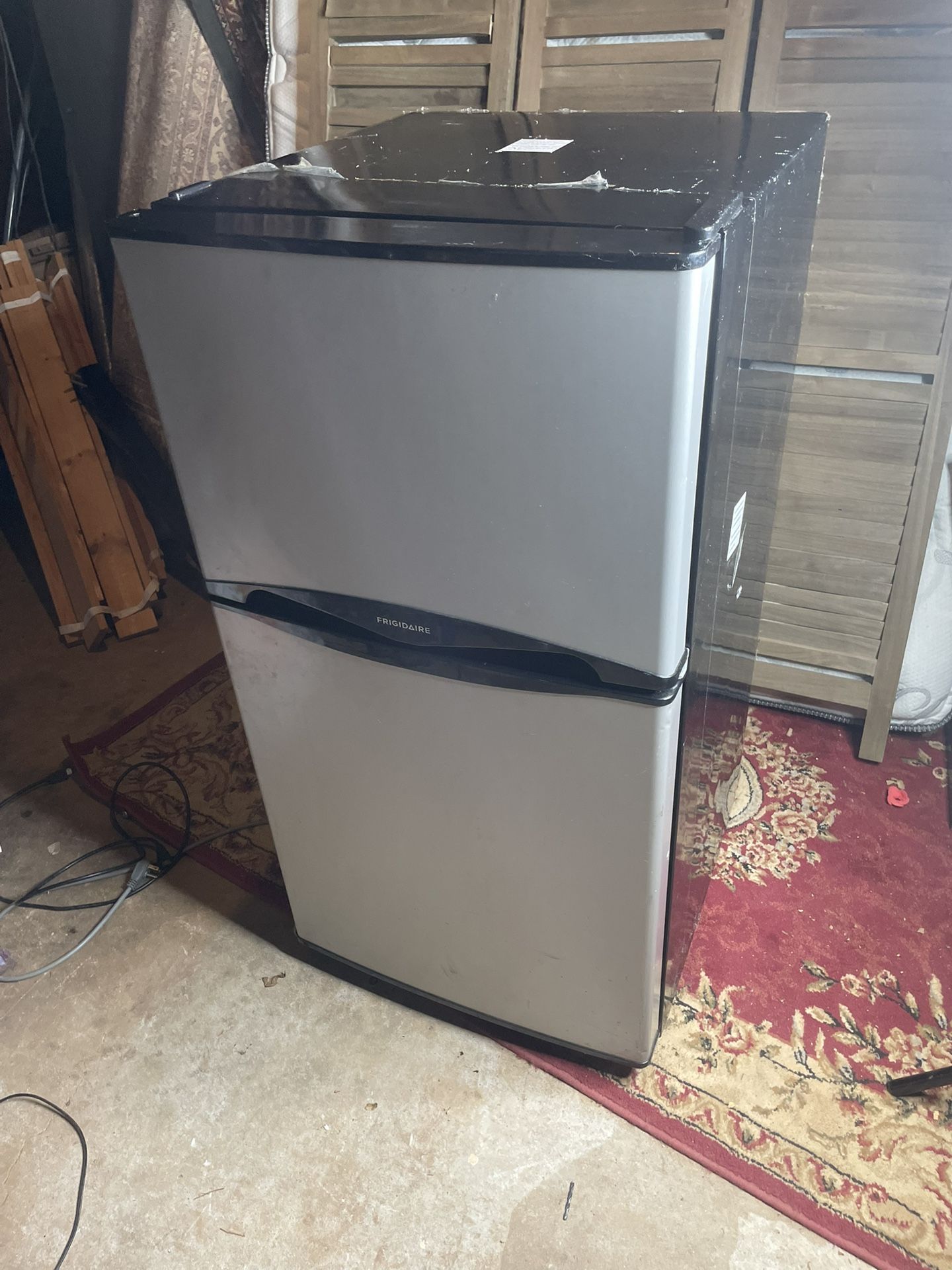 Mini Fridge