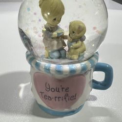 Precious Moments Girl  Water globe small mug