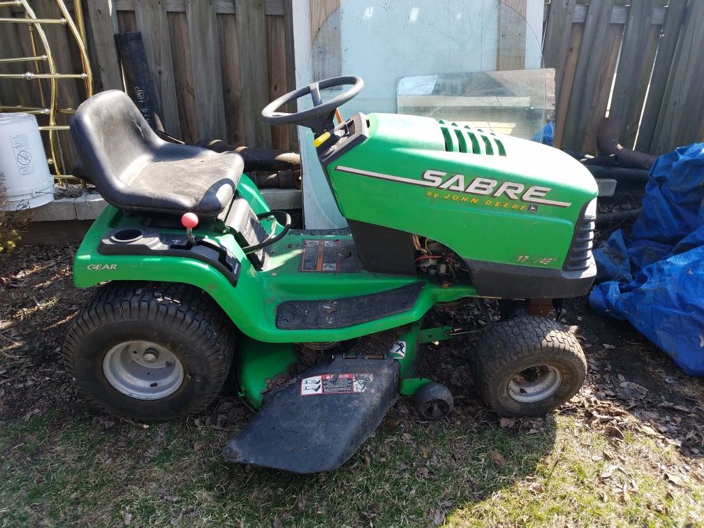 John Deere Riding lawn mower