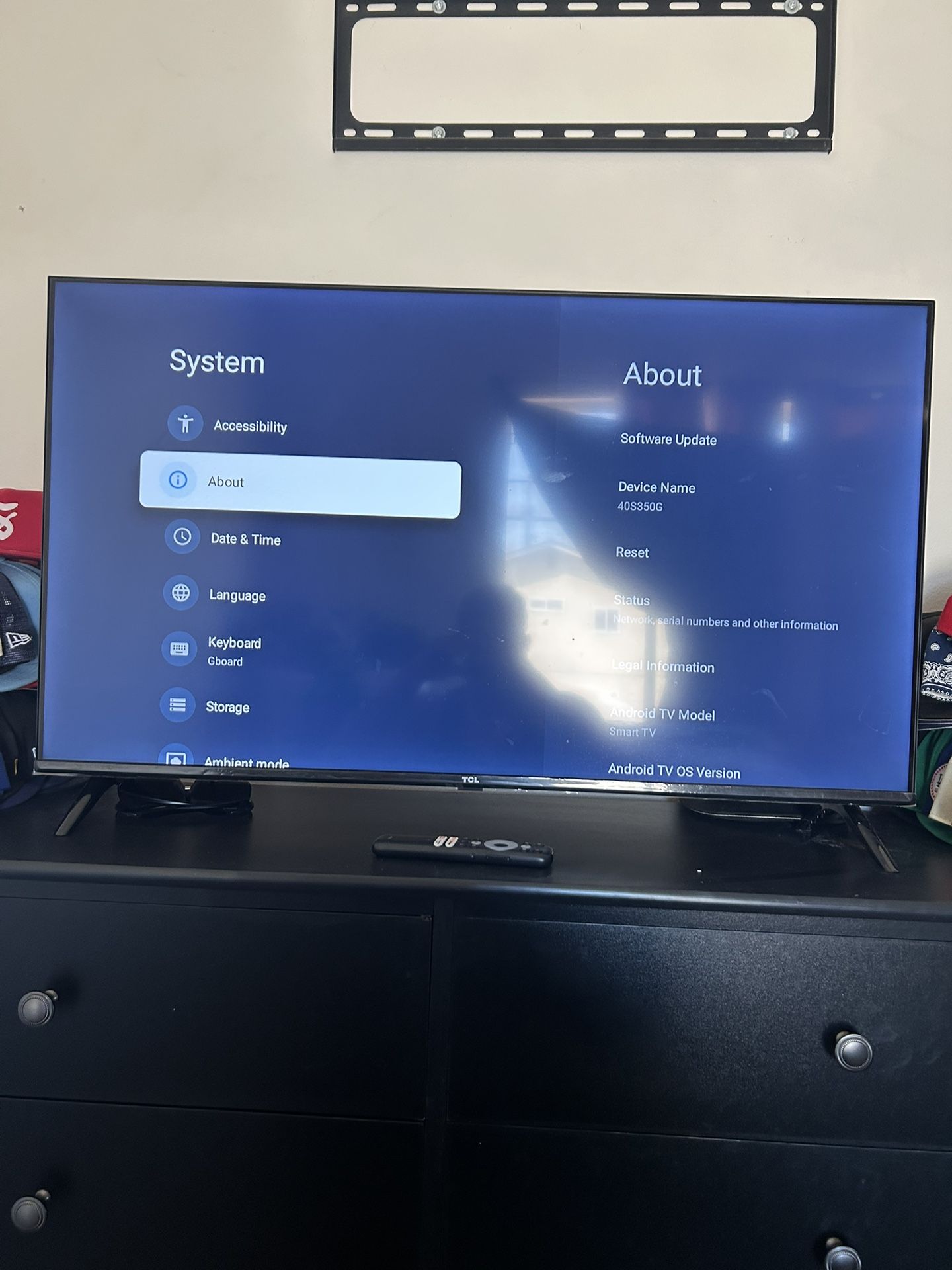 SMART TV FLAT SCREEN 40’