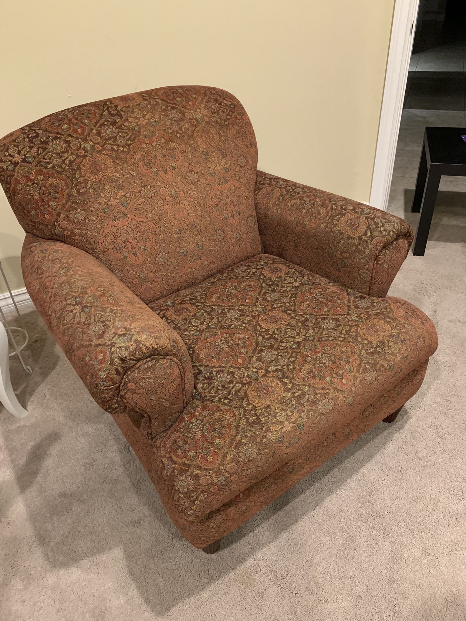 Easy Chair for Sale in Las Vegas, NV OfferUp
