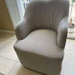 Accent Chair With Wheels 