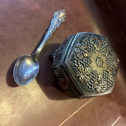 Winery, grape jewelry box with winery, grape, collectors, spoon