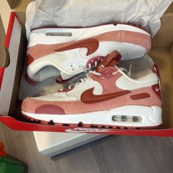 WMNS Nike Air Max 90 Future