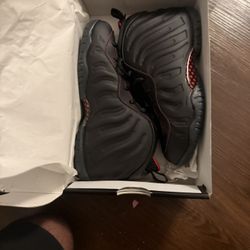 Nike Foams Size 3y New 