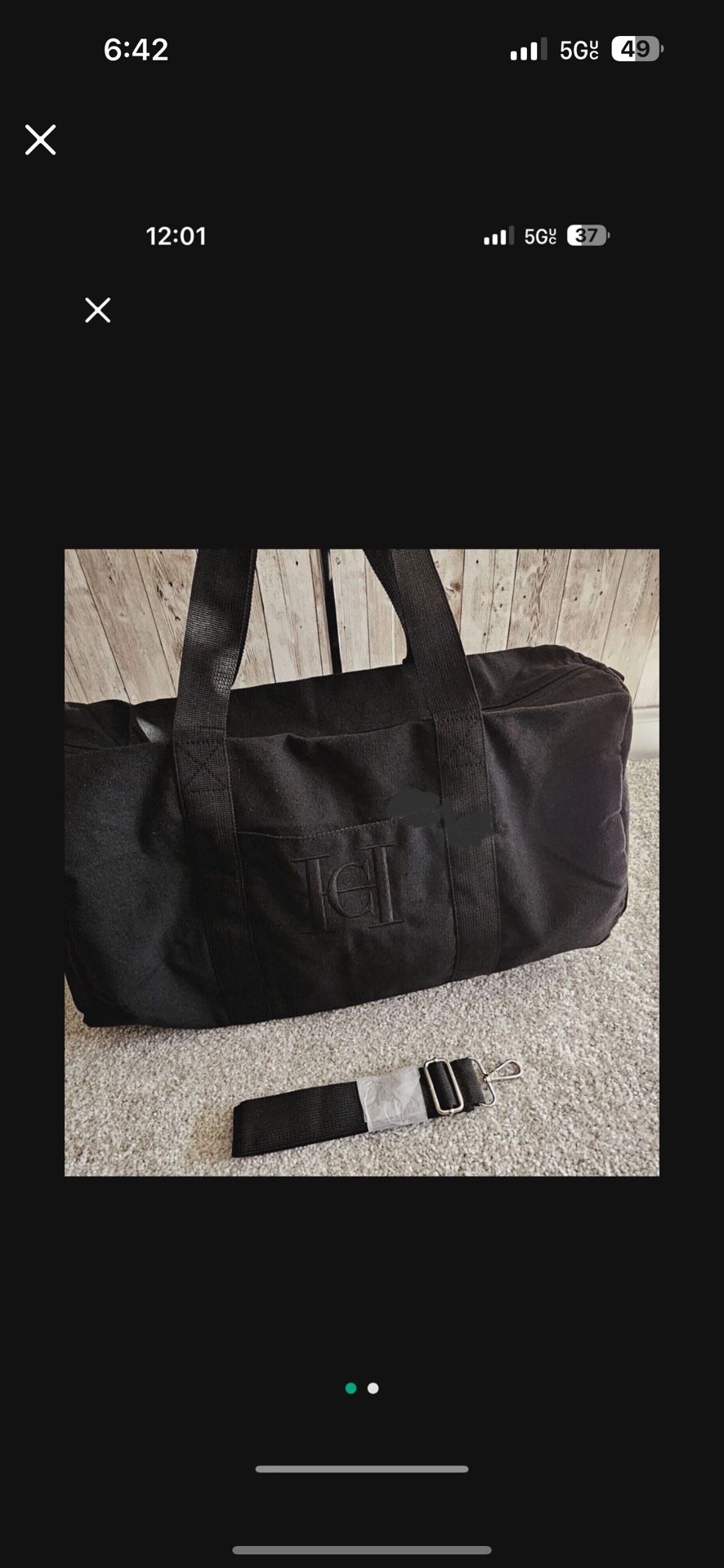 New Carolina Herrera Duffle Bag 💼 $100