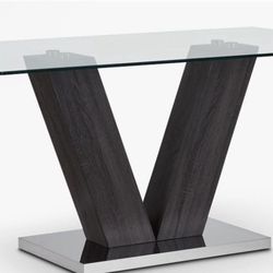 Elegant Dining Table