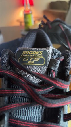 Brooks Adrenaline GTS 18