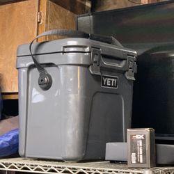 Yeti 24 Hard Cooler