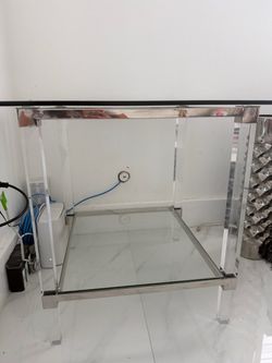 Modern Glass Living Room Set + Crystal Lamp — $250
