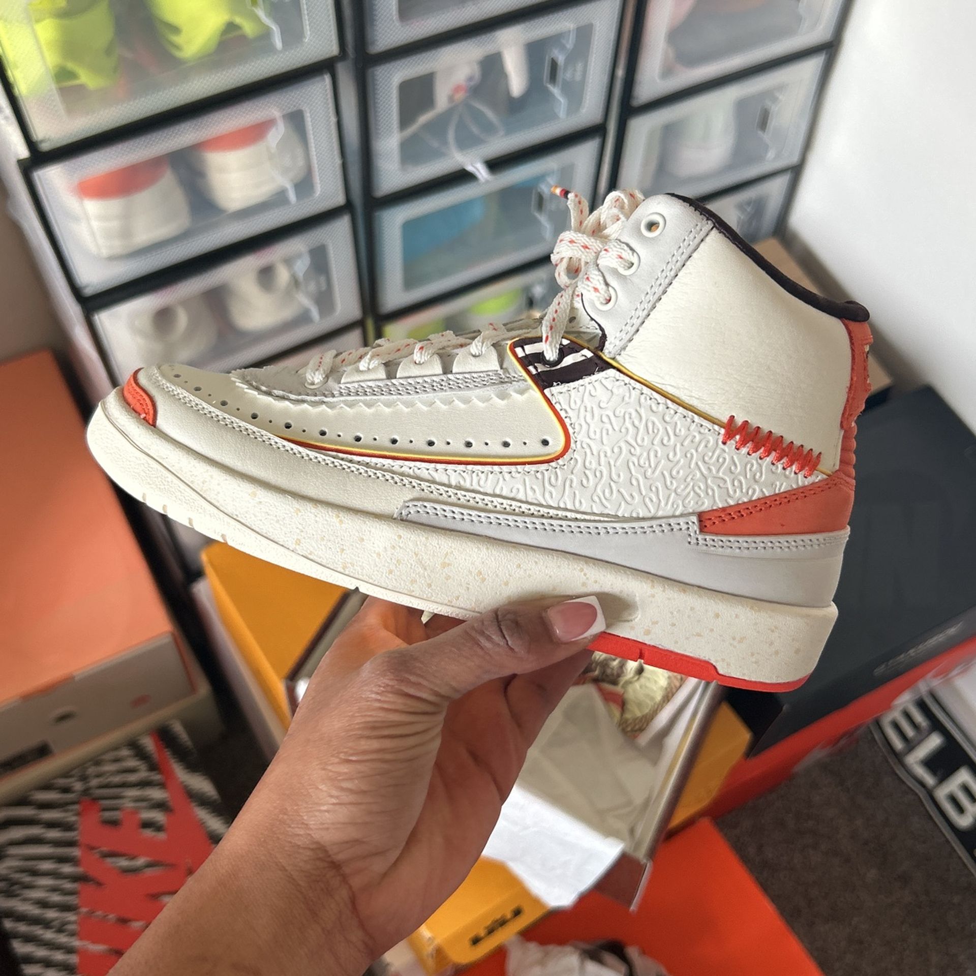 Jordan 2 Retro Maison Chateau Rouge