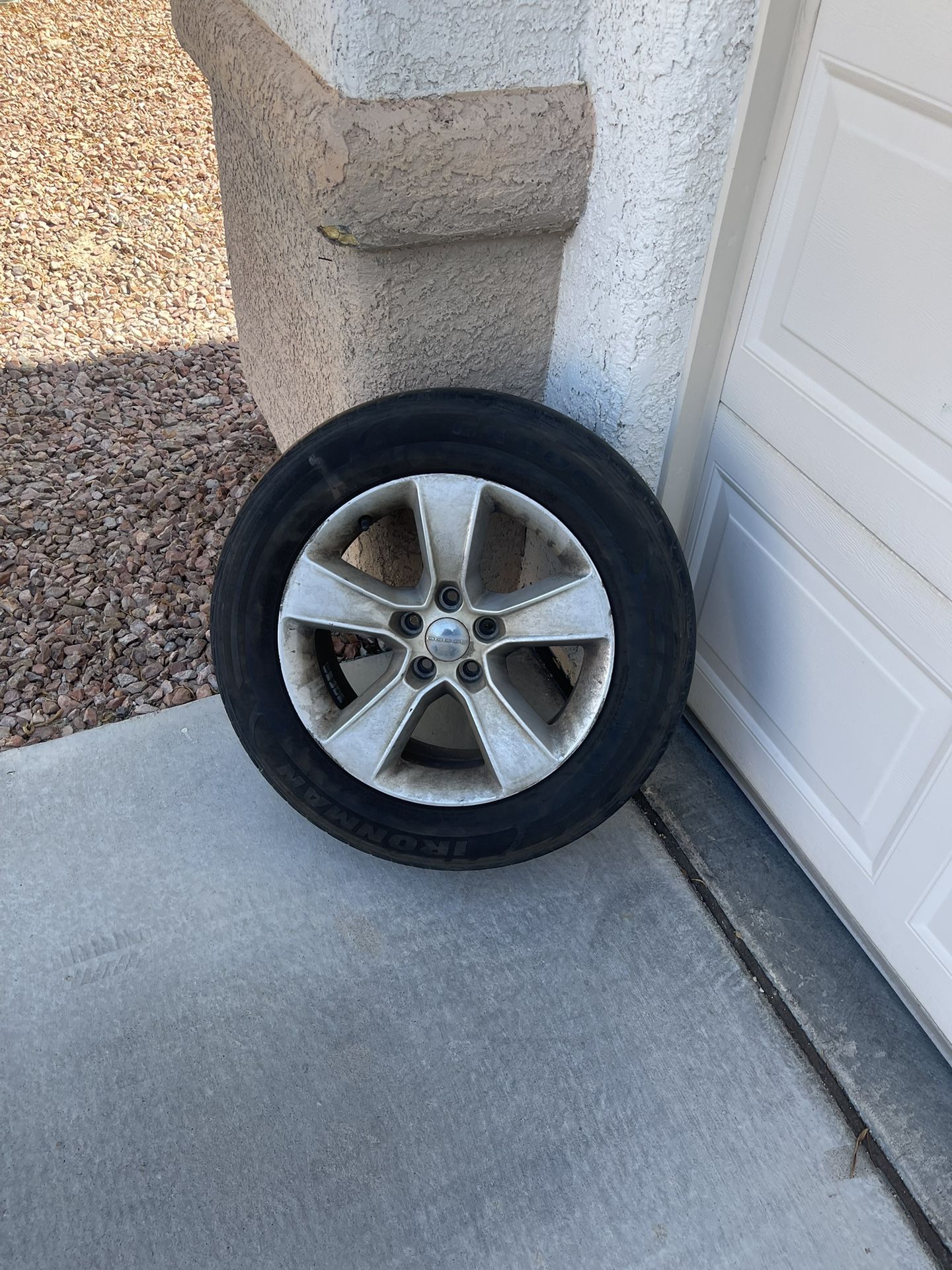 2013 Dodge Charger SXT stock Rims, 4 Tires None are Flat Need Gone