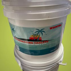 New, 10 lb. 1-inch Swimming Pool Chlorinating Tablets (Chlorine Tablets)