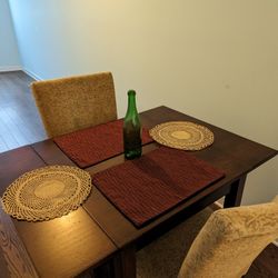 Small Dining Set - Expandable (Table With 4 Chairs OR $50 For Table Only)