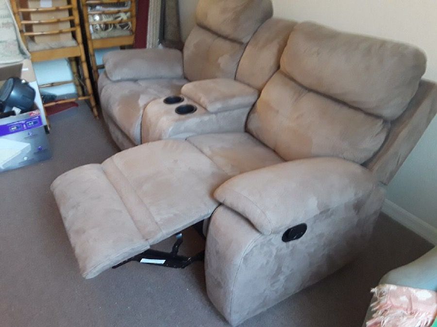 BRAND NEW DOUBLE RECLINER. Purchased wrong color Paid $650 asking $500 obo