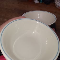 4 Corelle Beige Cereal Bowls 