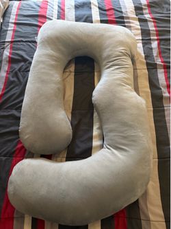 Maternity pillow