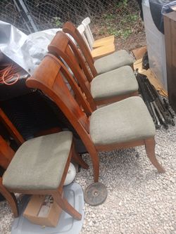 Free chairs and headboard (must take all)