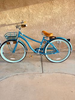 Woman’s Beach Cruiser