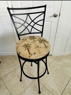 Excellent Bar Stools (3 Pieces)