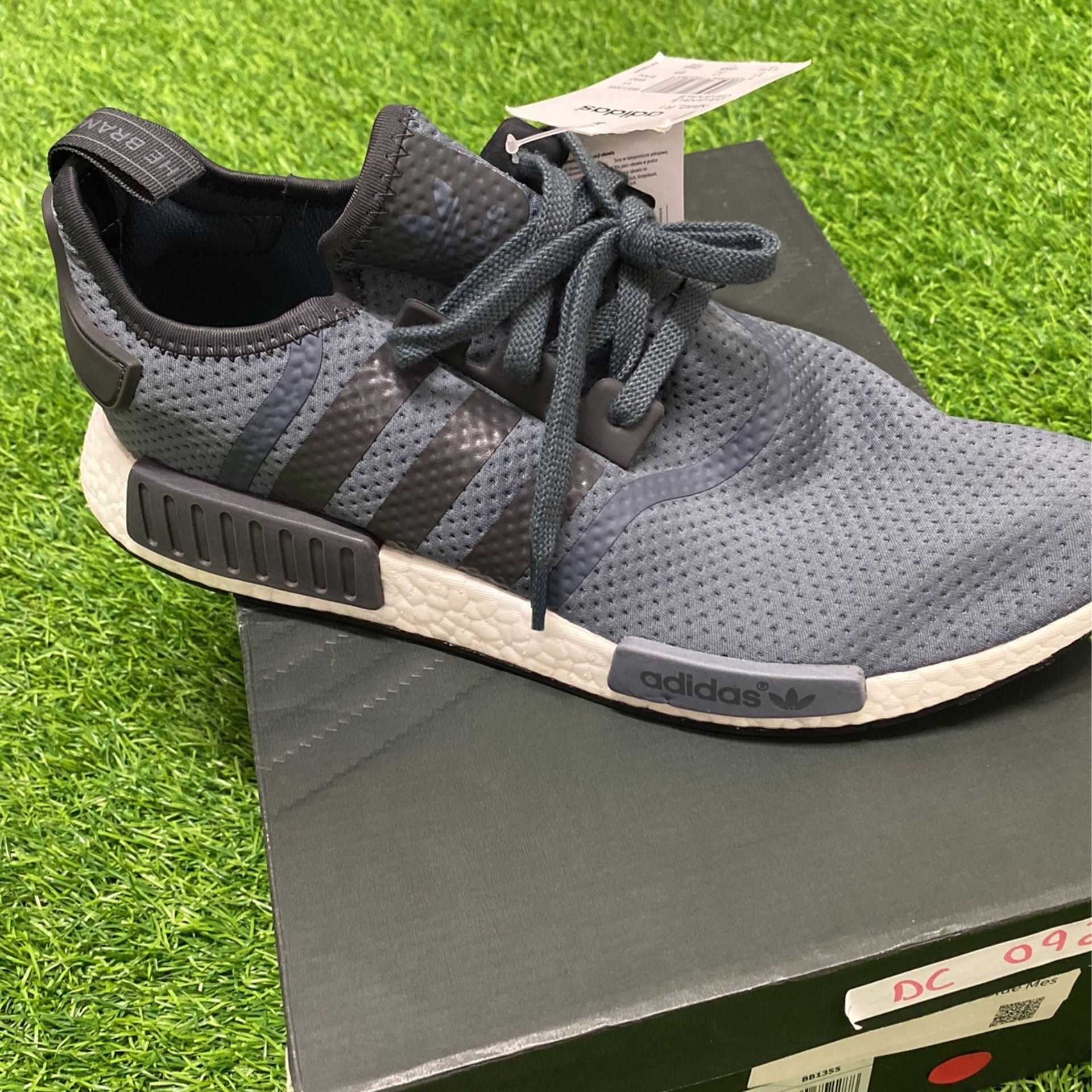 Adidas NMD R1 JD Sports - www.ice4pros.com.br