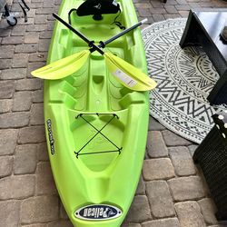10ft Kayak & Paddle