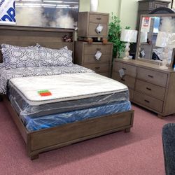 💥HUGE Ashley Furniture Blowout Sale!💥 Brand New 7PC Queen Size Bedroom SET! $50 Down Takes It Home Today! 