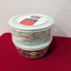 Pyrex Star Wars Grogu Baby Yoda 4 Piece Special Edition Storage Container.