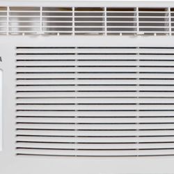 Impecca 5000btu Window Unit Air conditioner 
