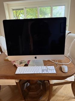 iMac 27" 2017 Quad Core Intel i5, 8 GB 2400 DDR, 2 TB HDD