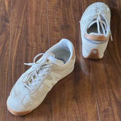 Karhu Mestari Sport Athletic Shoe Sneaker