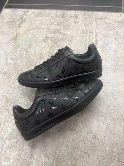 Louis Vuitton sneakers size 8-8.5 US